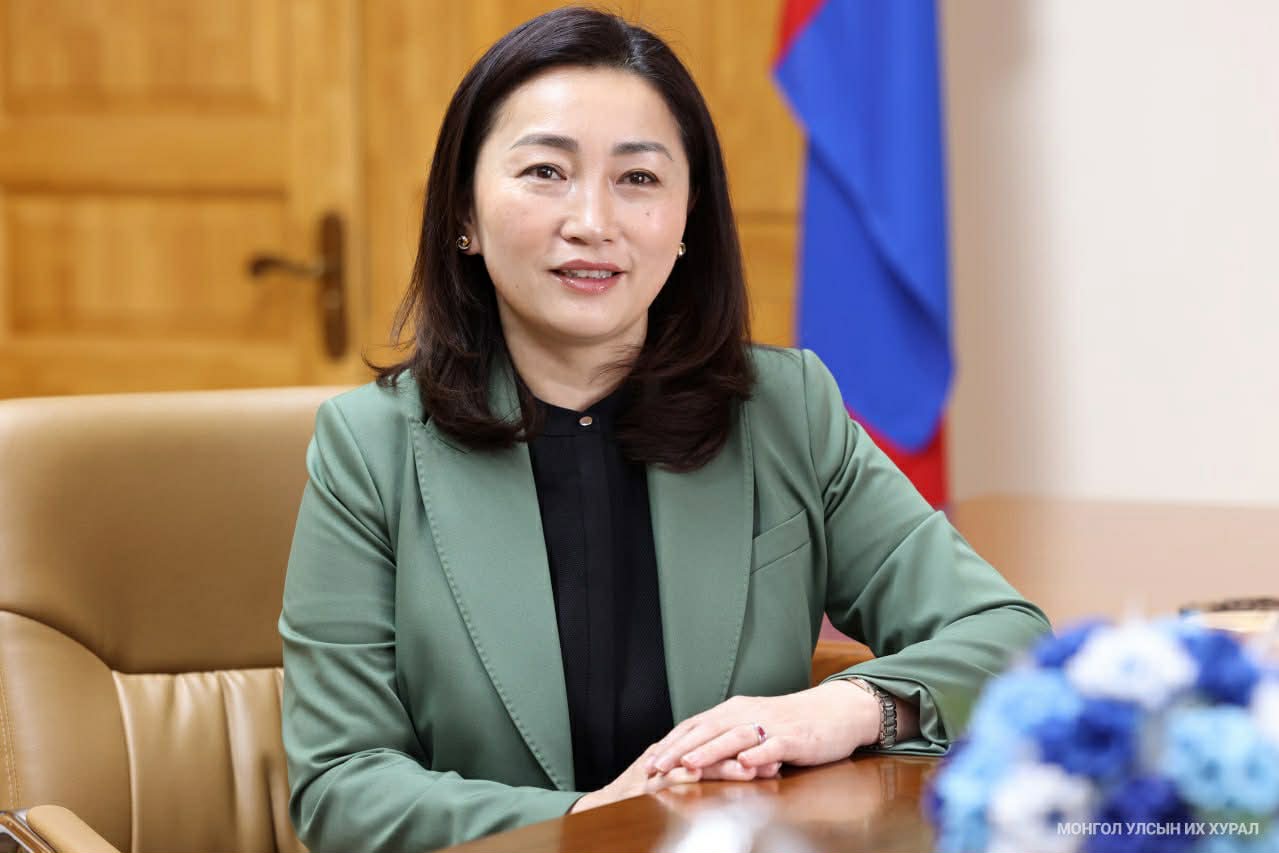 Өөрийнхөөрөө манлайлагч